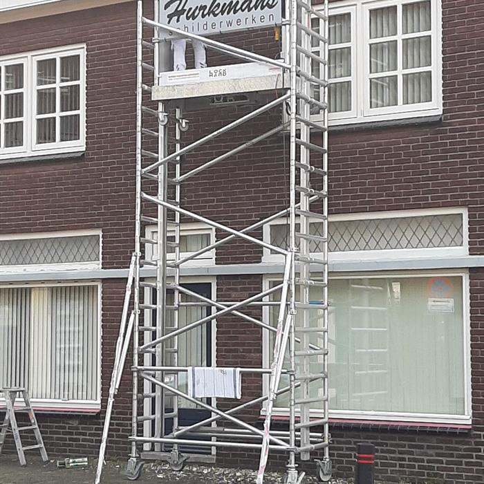 Mobile scaffold lift S