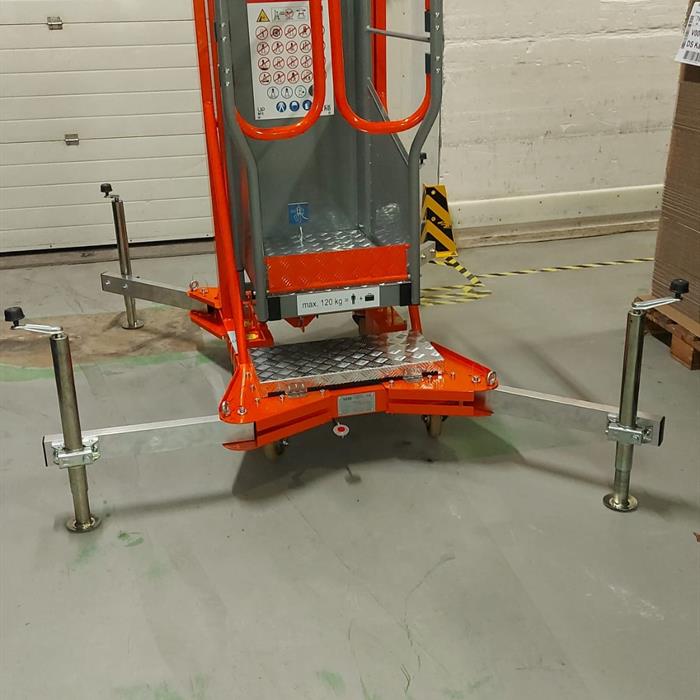 Up Lift 5 Spider with adjustable stabilizers