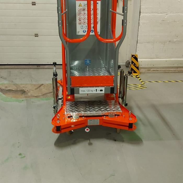 Up Lift 5 Spider with adjustable stabilizers